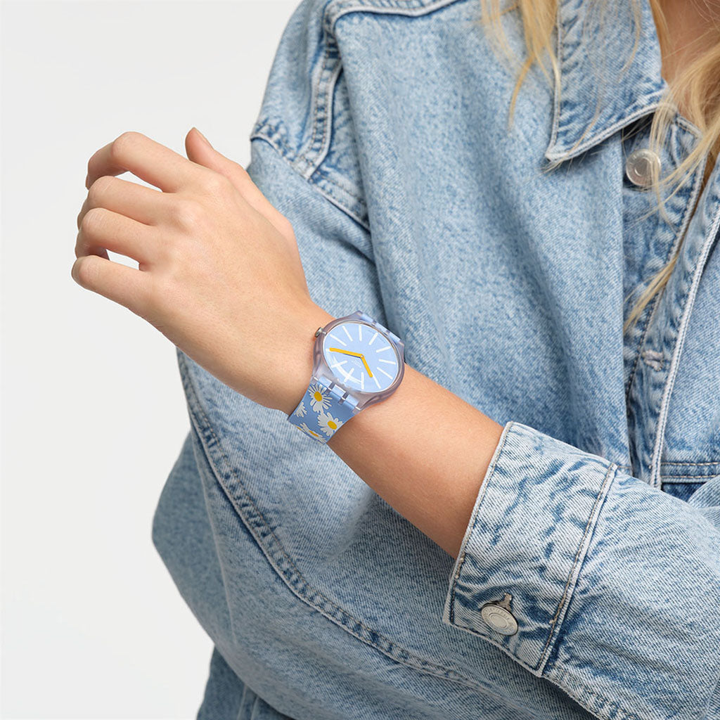 DAZED BY DAISIES