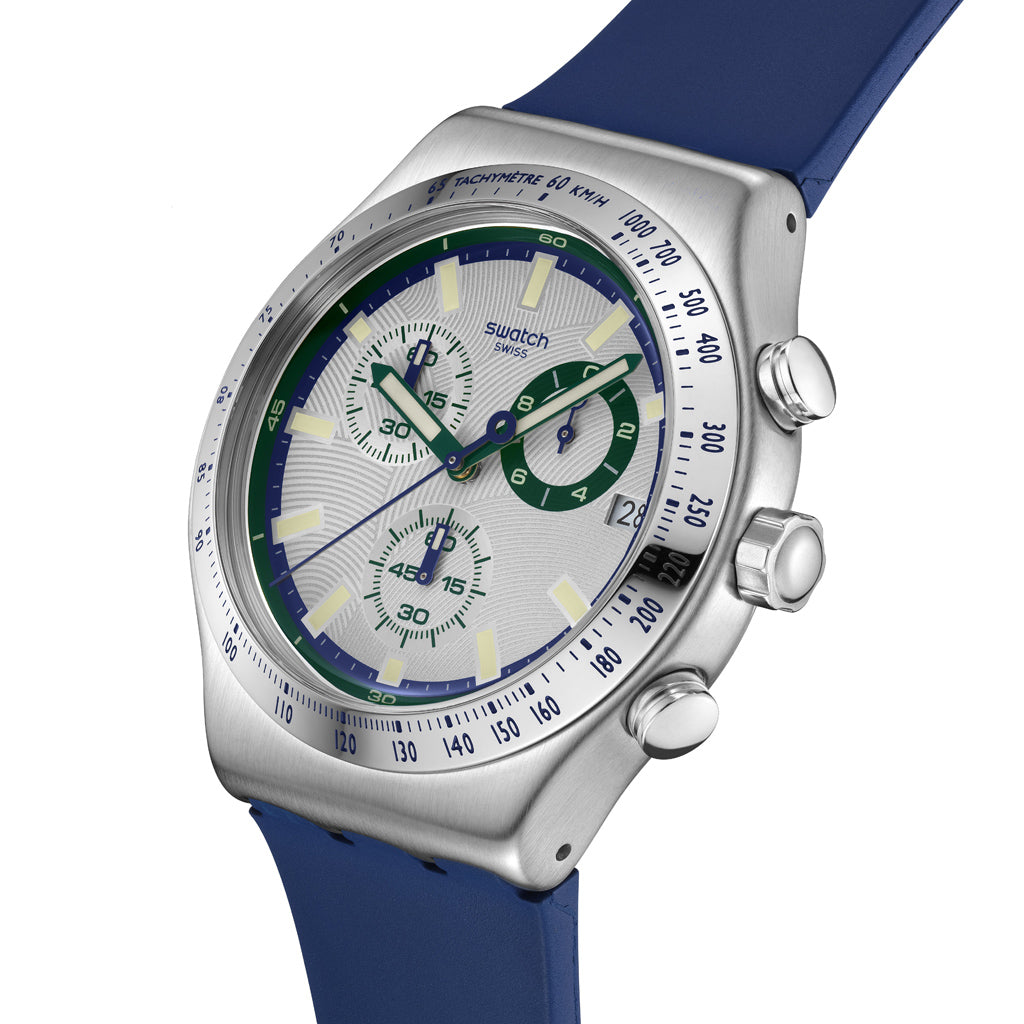 Swatch Irony New Chrono BLUE REFLECTIVE YVS539 Chronograph mit silberfarbenem Edelstahlgehäuse und blausilberfarbenem Zifferblatt