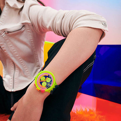 NEON TO THE MAX