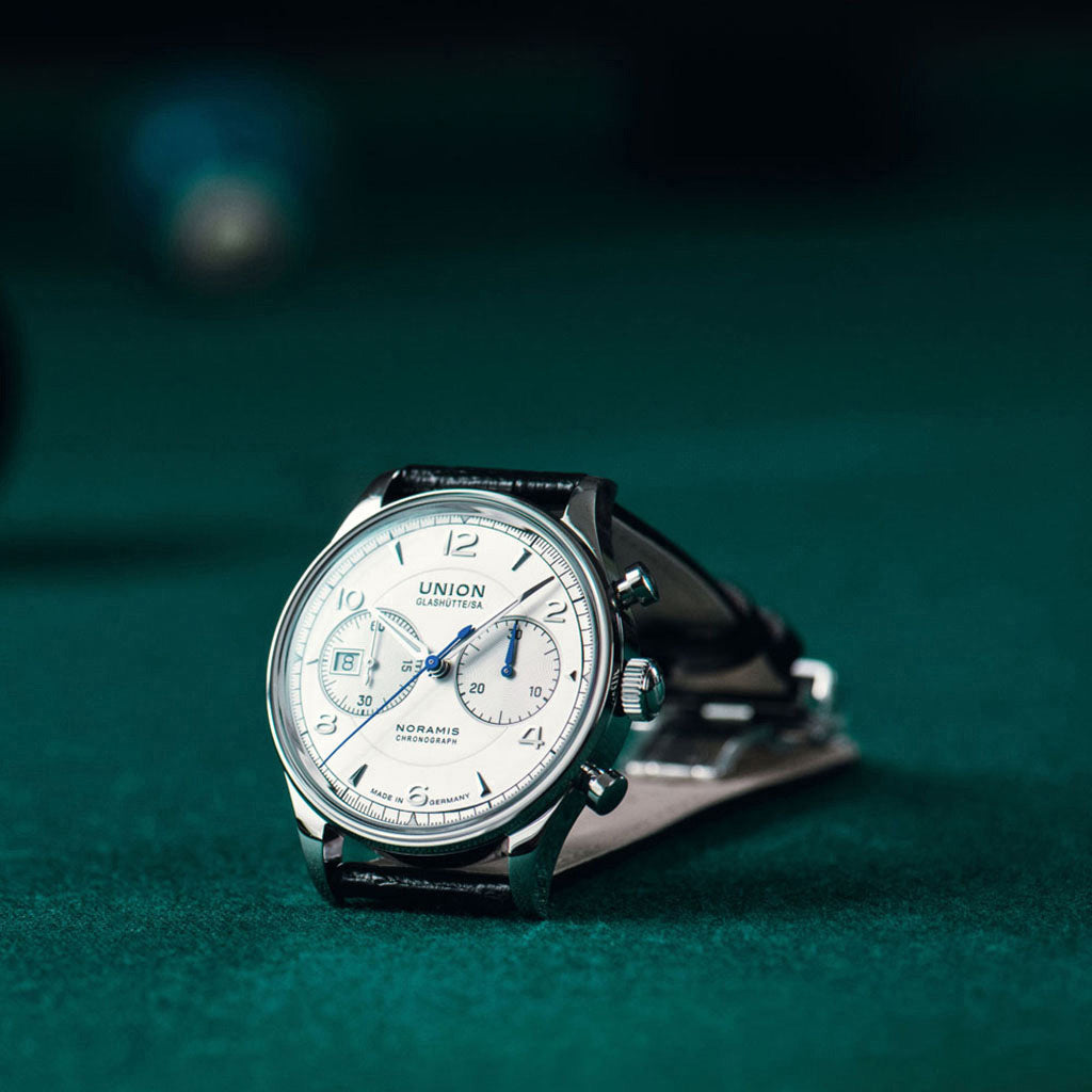 Noramis Chronograph White Leather Black