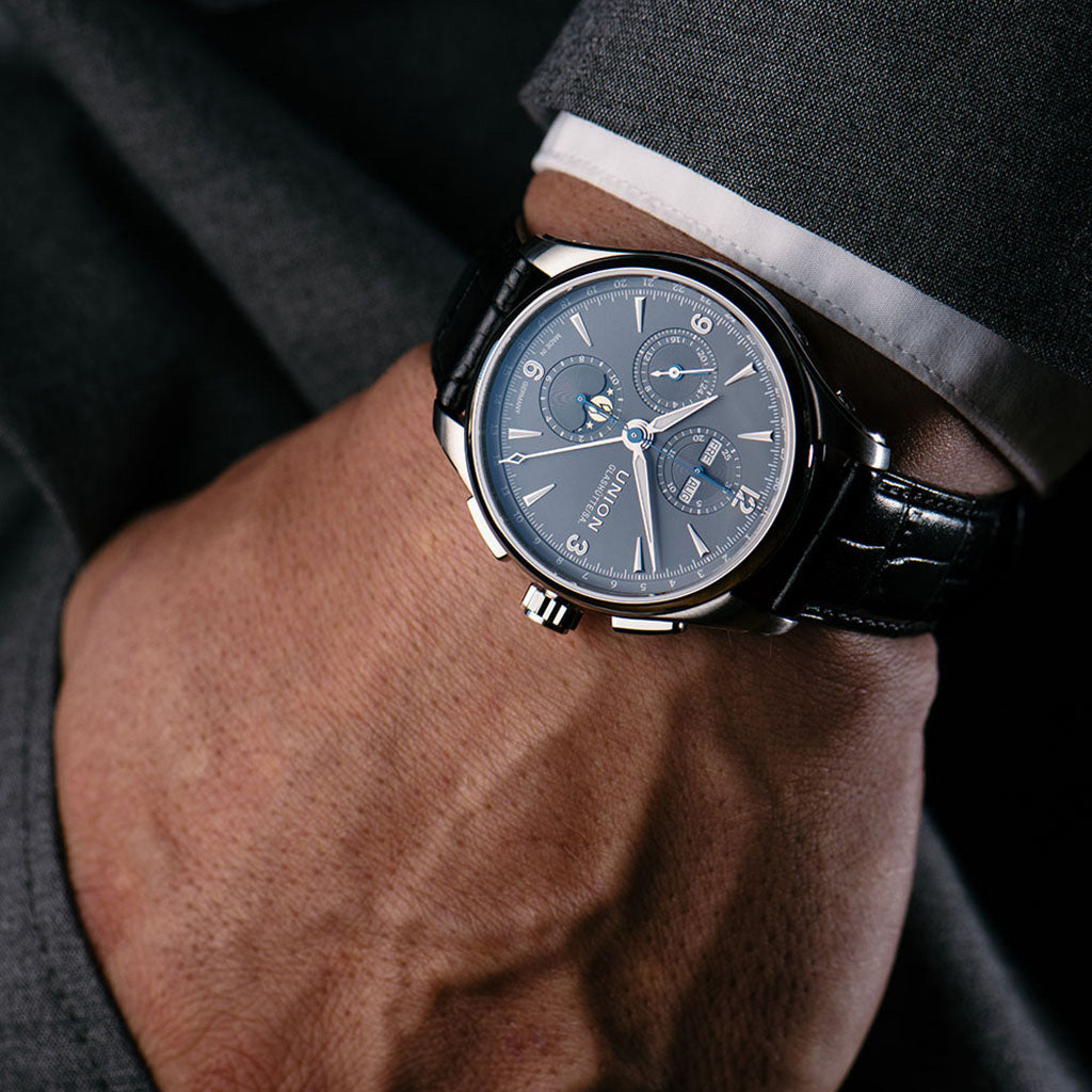 Belisar Chronograph Mondphase Grey Leather Black