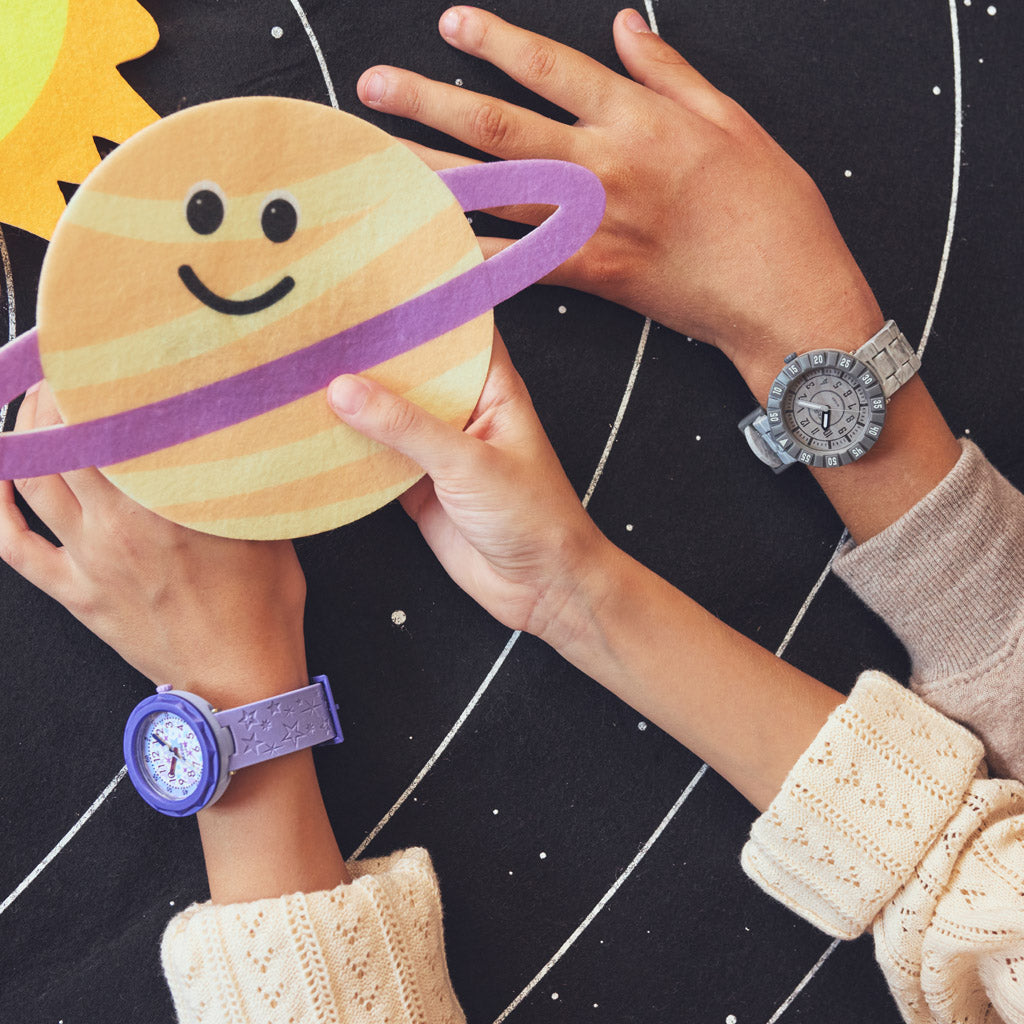 Flik Flak Kinderuhr LUNAR BRICK ZFCSP134 Armbanduhr mit grauem bio-basierter Kunststoffgehäuse und grauem Silikon/Kautschuckarmband