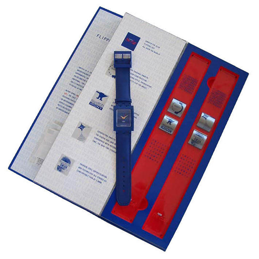 Swatch Clubspecial Flipped Out SUFZ101Pack Armbanduhr mit blauem Gehäuse, blauem Zifferblatt und blauem Armband