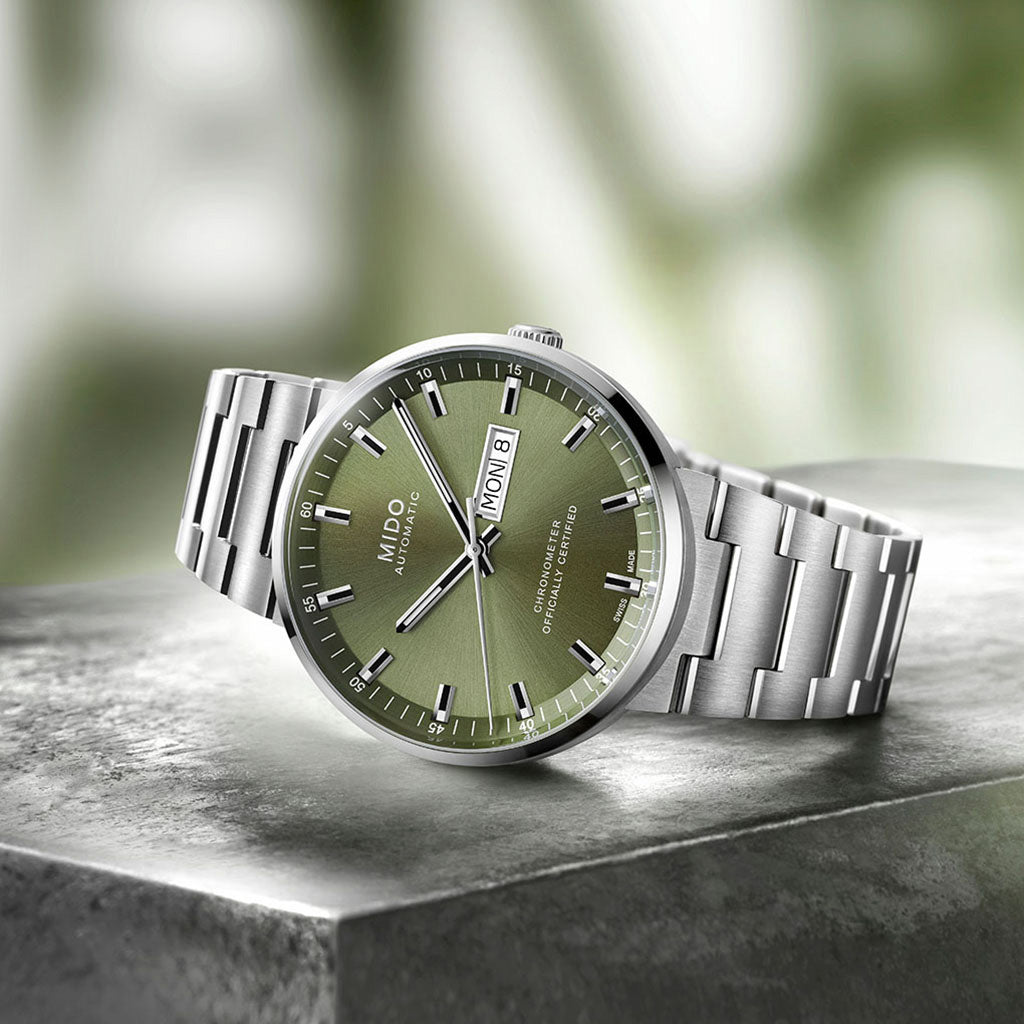 Commander II Icone COSC Chronometer 42 mm Green