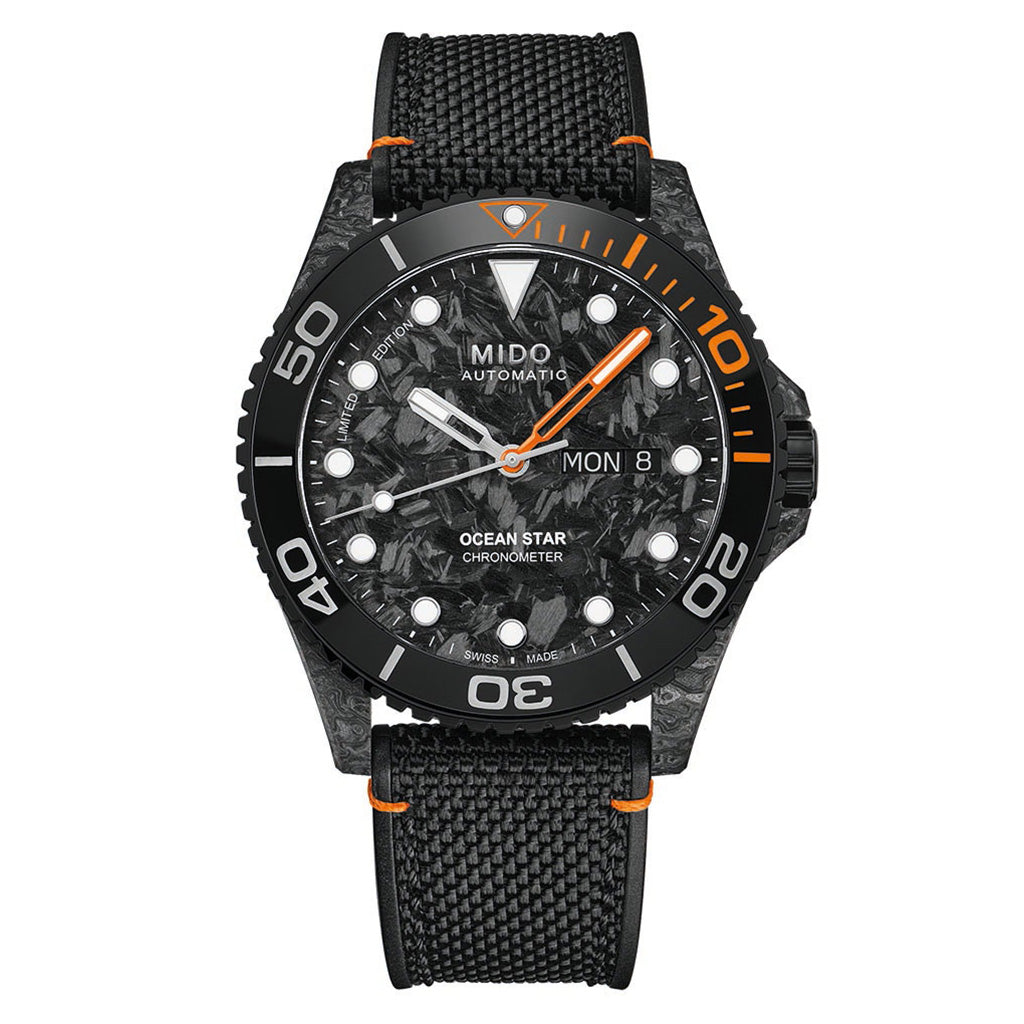 Ocean Star 200C 42,5 mm Carbon Limited Edition