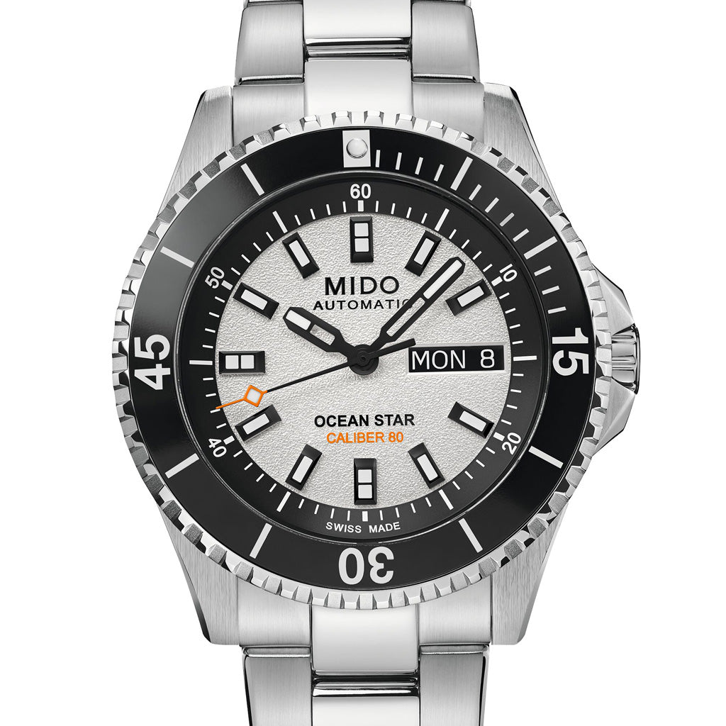 Mido Ocean Star 200 Silver M0269301101100 Automatikuhr mit silberfarbenem Edelstahlgehäuse und silberfarbenem Edelstahlarmband