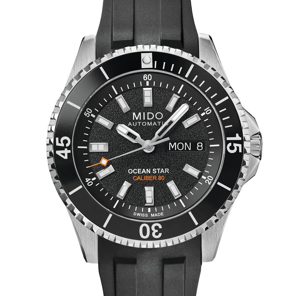 Mido Ocean Star 200 Black M0269301705100 Automatikuhr mit silberfarbenem Edelstahlgehäuse und schwarzem Silikonarmband