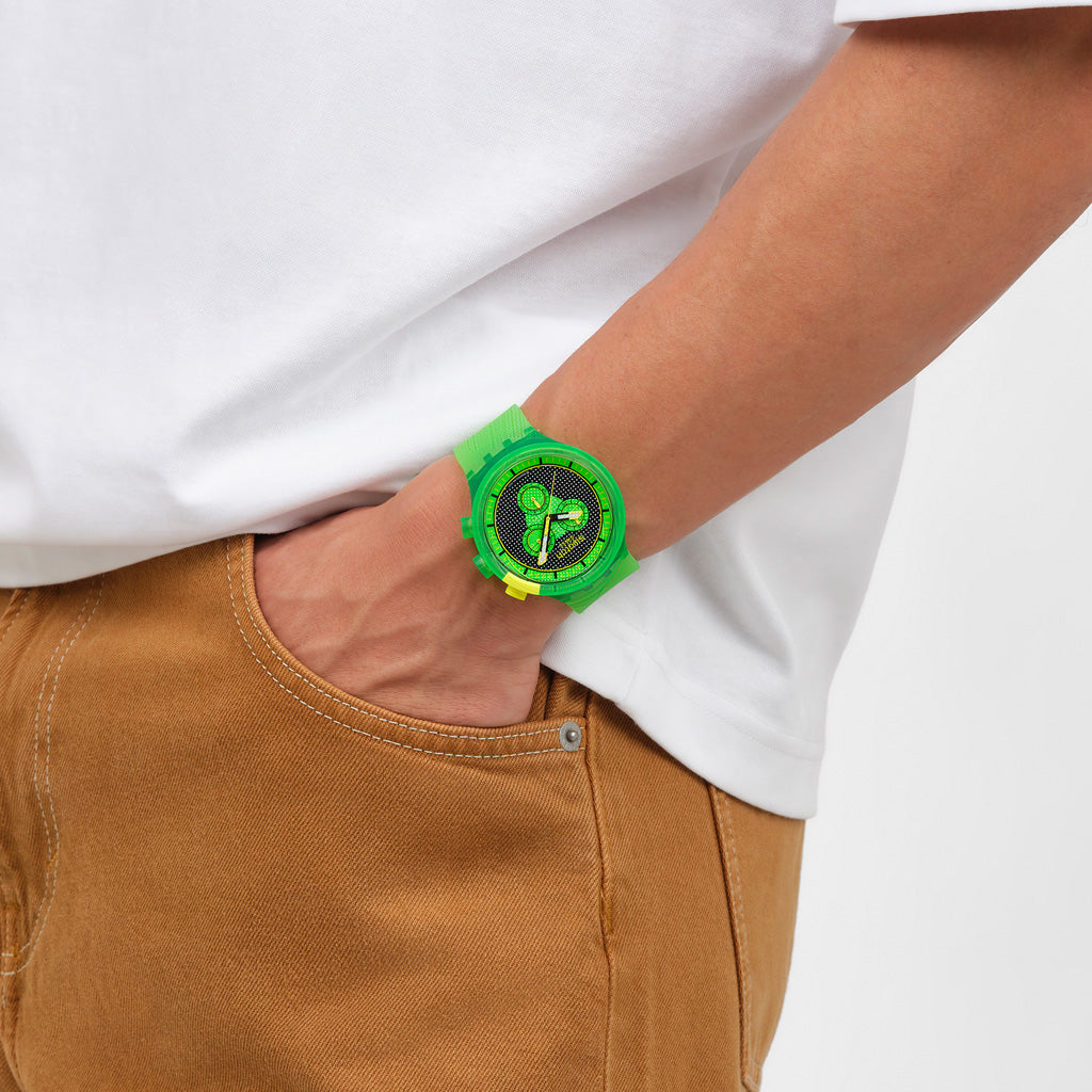 GLOWINGLY GREEN