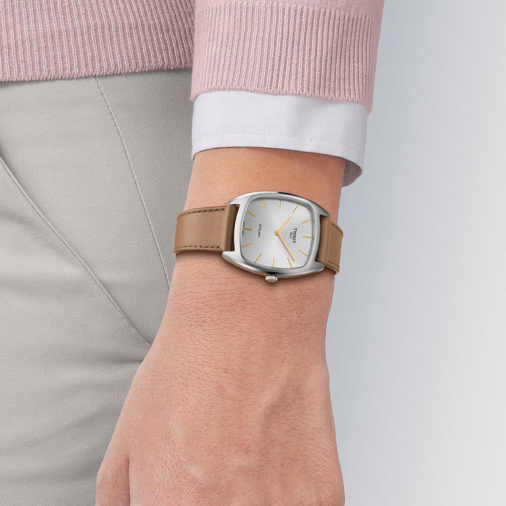 Stylist Lady 32MM Square Silver Leather