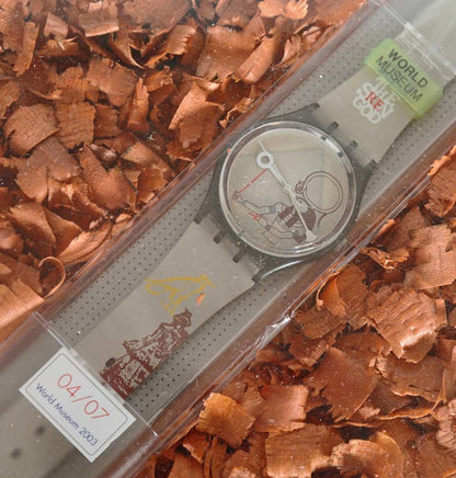 SWATCH WORLD MUSEUM BROWN BOX 2003 (NEFERTITI GM153)