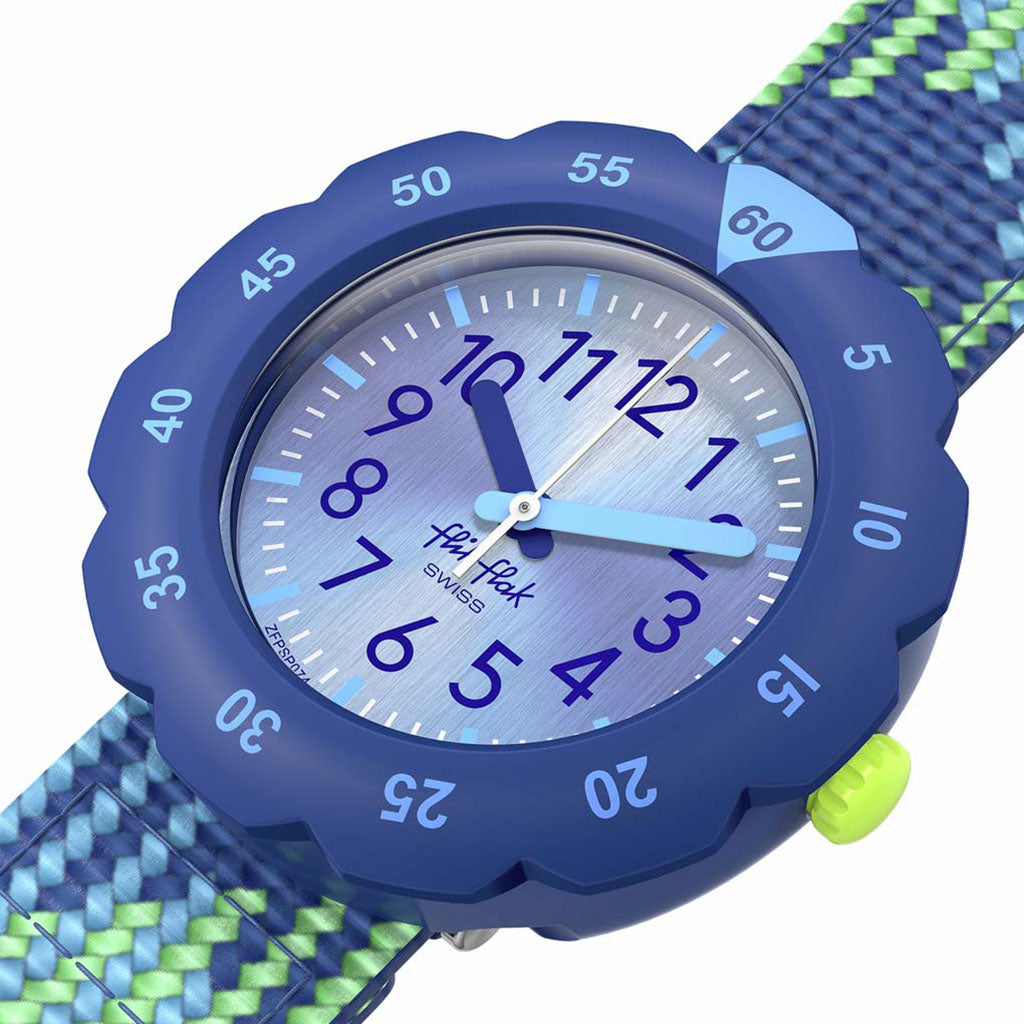 LOOP IN BLUE